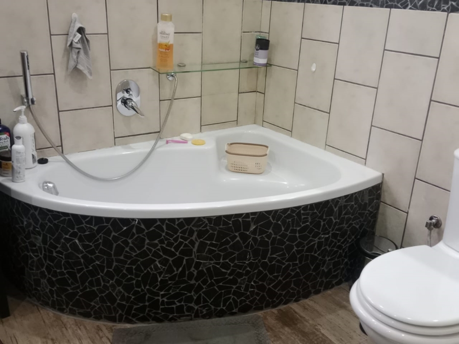 3 Bedroom Property for Sale in Kuruman Northern Cape